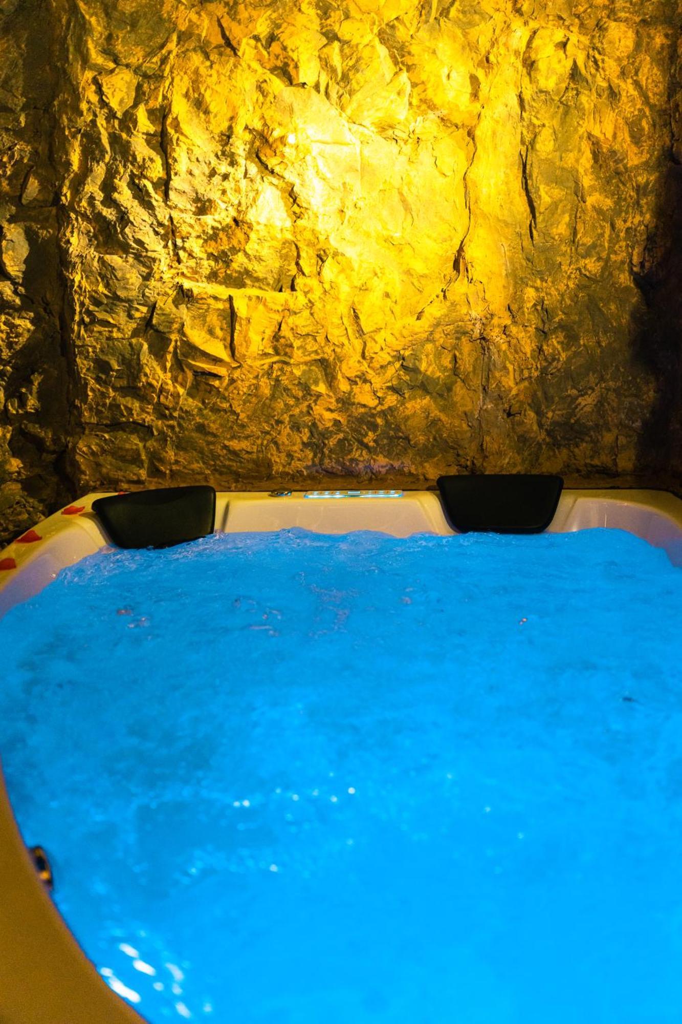 2 Mit Whirlpool * Hagen (Arnsberg)